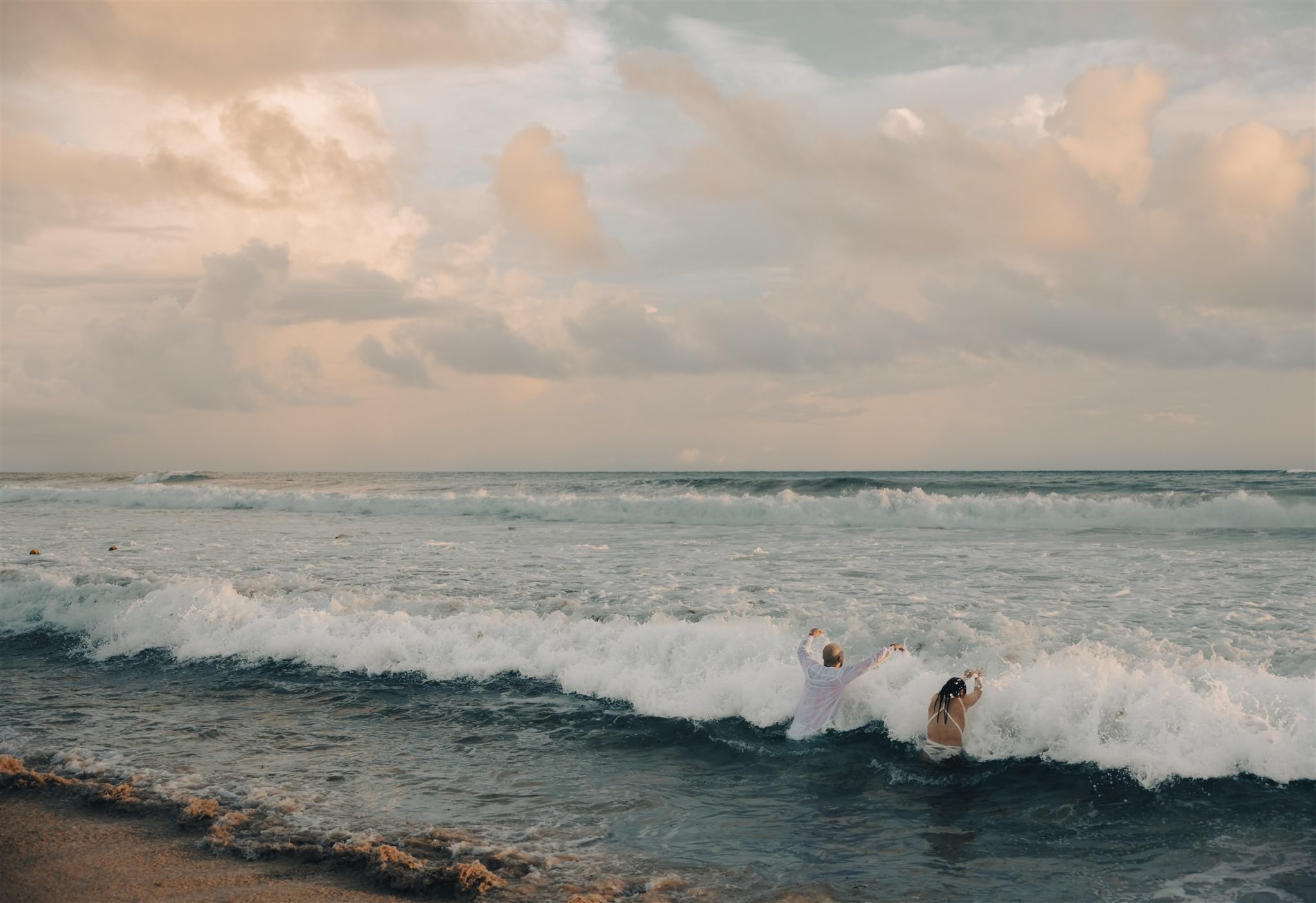Fotografía de boda en la playa de Punta Cana República Dominicana — Babula Shots RD