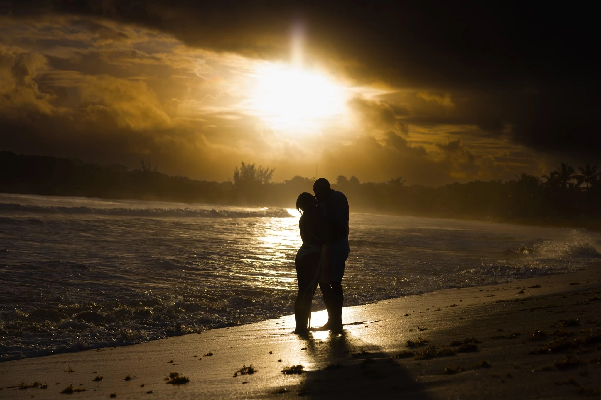 Romance junto al mar en Bayahibe sesión pre boda fotógrafo