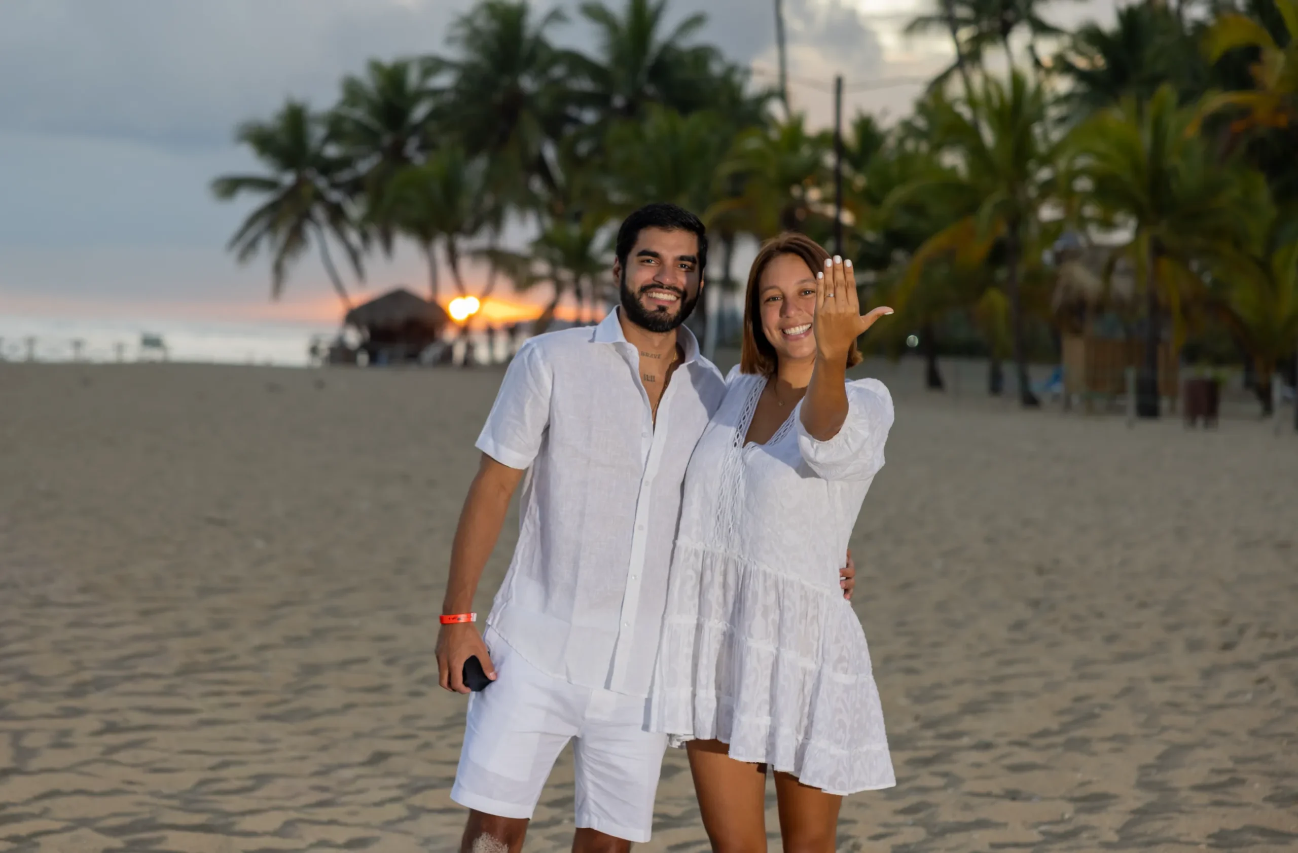 Sesión de fotos de propuesta sorpresa en la playa República Dominicana